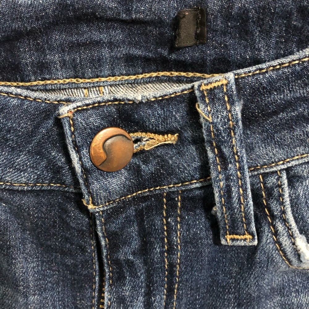 Distressed Skinny Joe’s Jeans - Picture 5 of 8